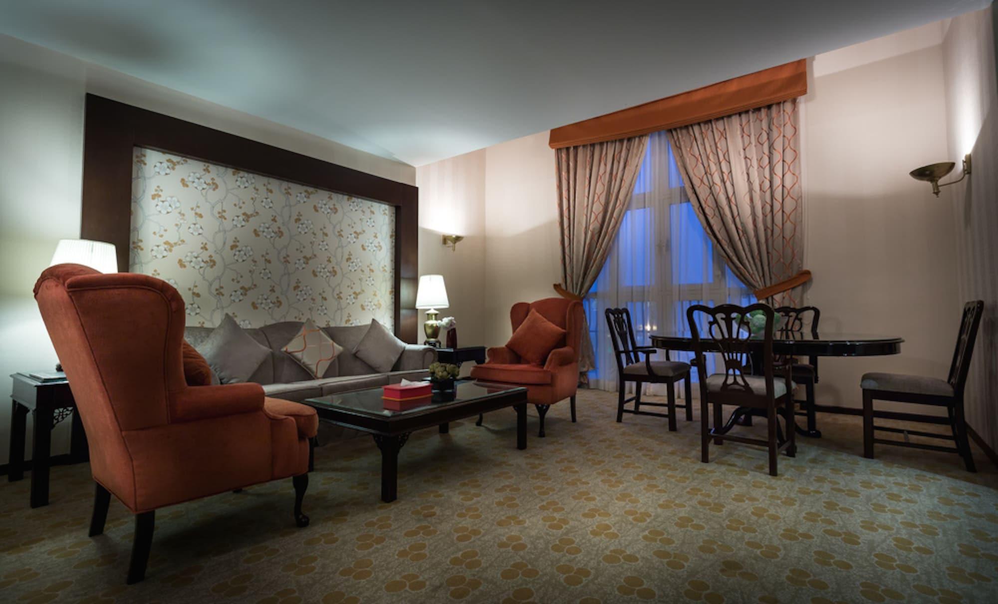 ฮอว์ทอร์น สวีท บาย วินด์แฮม อัลโคบาร์ Hotel อัลโคห์บาร์ ภายนอก รูปภาพ