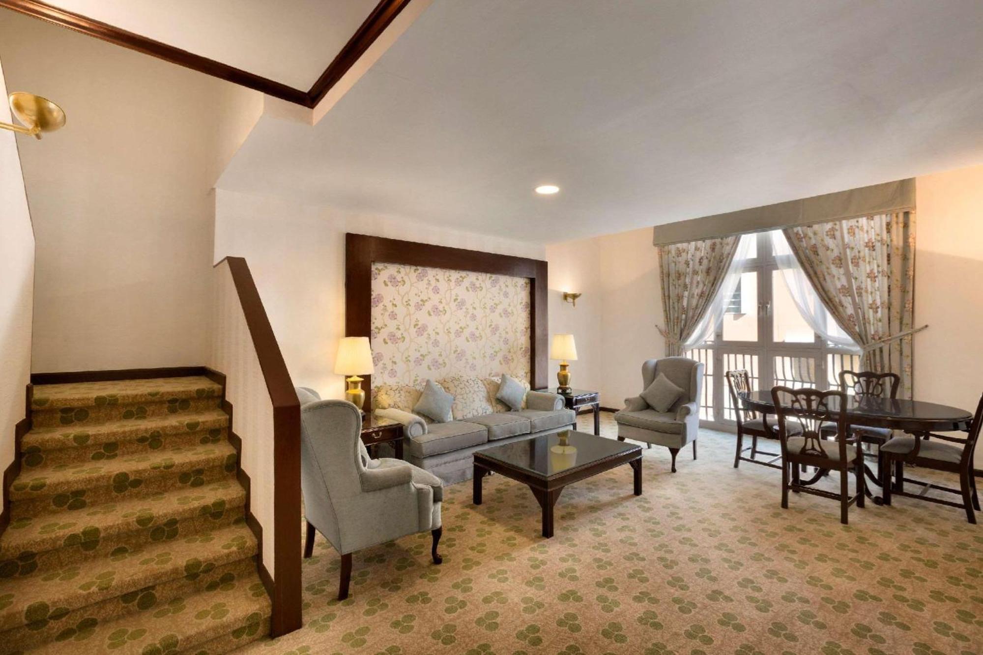 ฮอว์ทอร์น สวีท บาย วินด์แฮม อัลโคบาร์ Hotel อัลโคห์บาร์ ภายนอก รูปภาพ